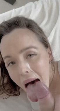 Cumslut Loves Facials