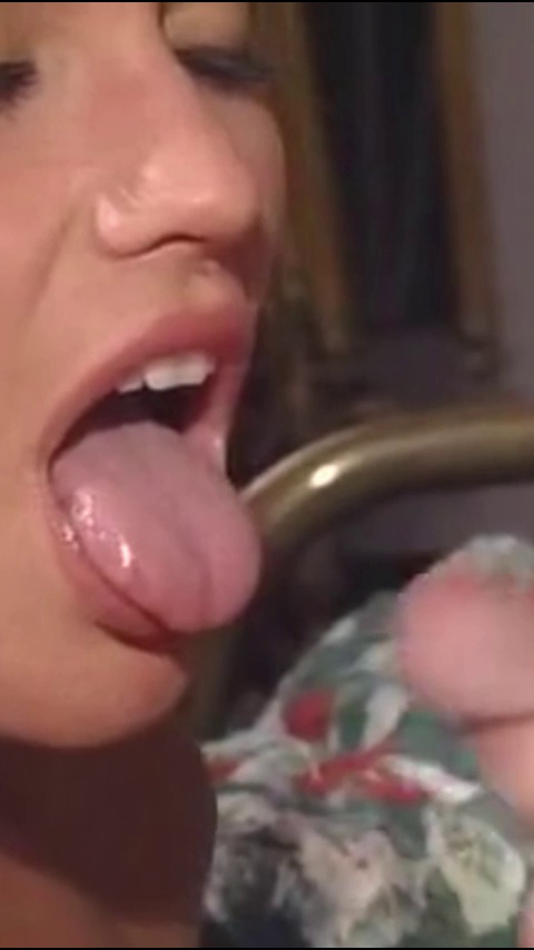 Anita Blonde cumshot